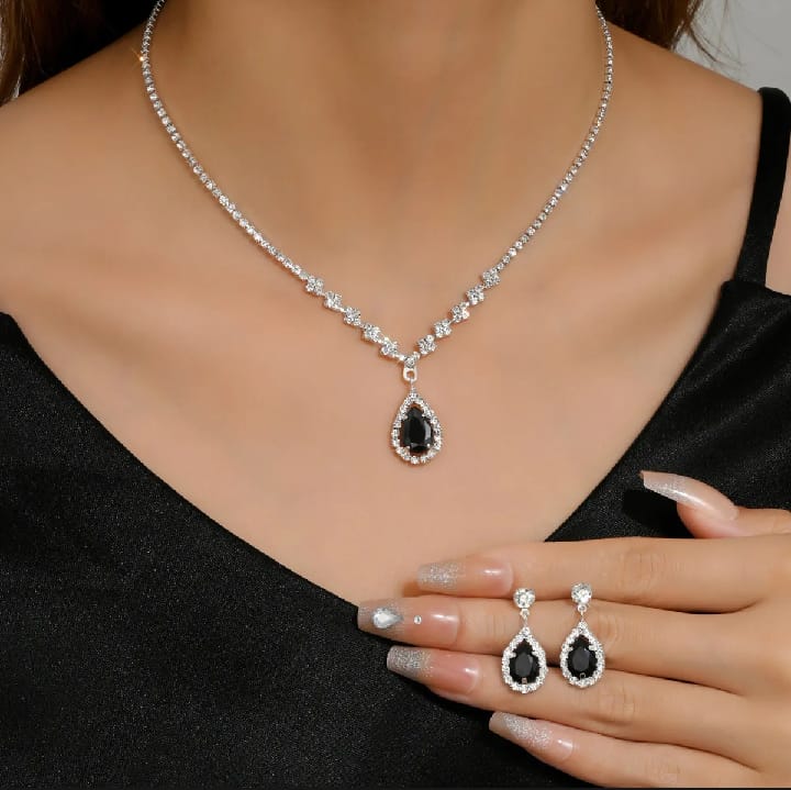 Jewelry IN Fashion